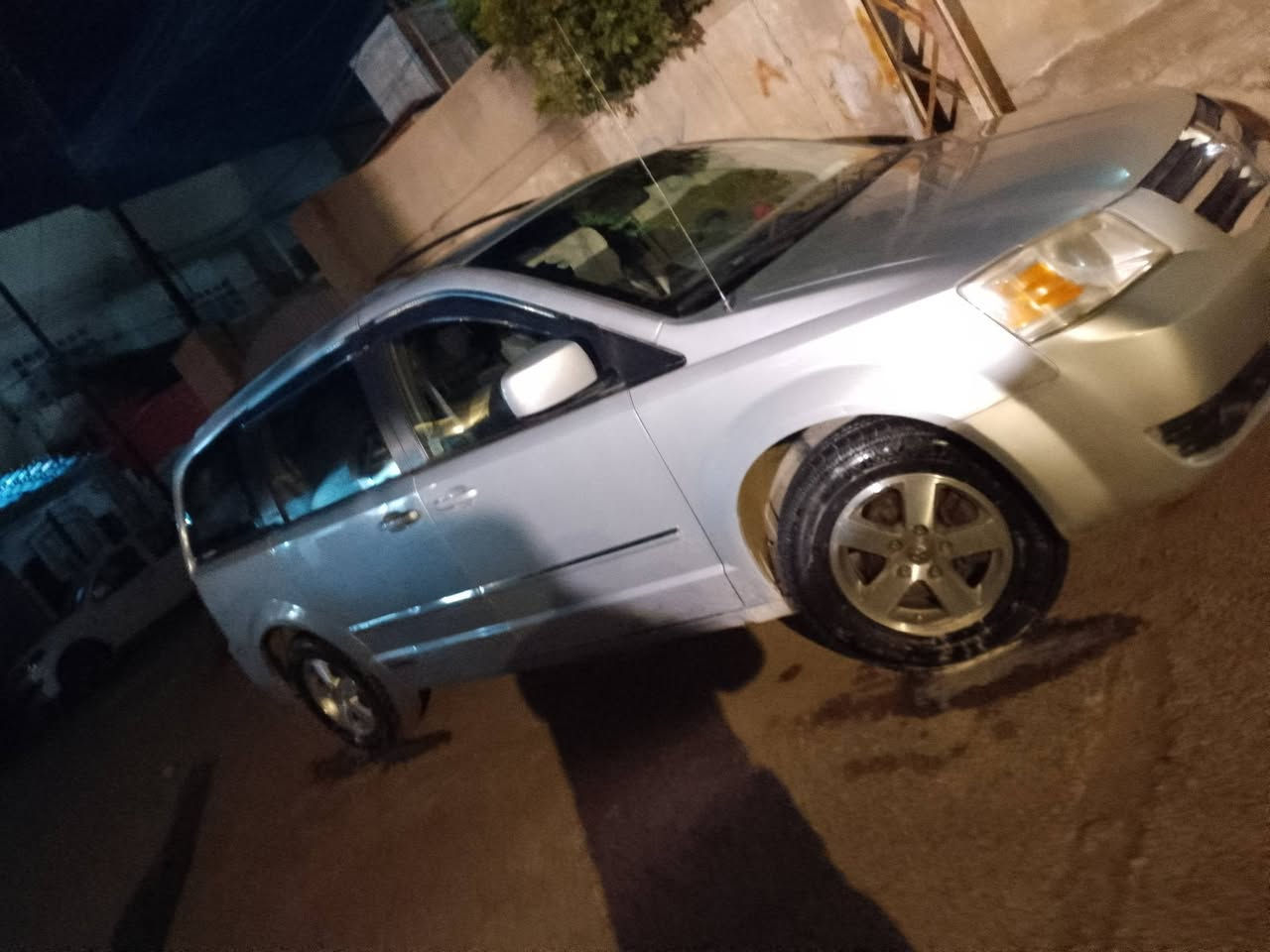 دوج كرفن موديل ٨ فول موصفات بيه صبغ قطعتين الشري يجي خاص


**إذا كنت صاحب هذا الإعلان وتريد حذفه لأي سبب، رجاءا أرسل رسالة إلى الدعم الفني**