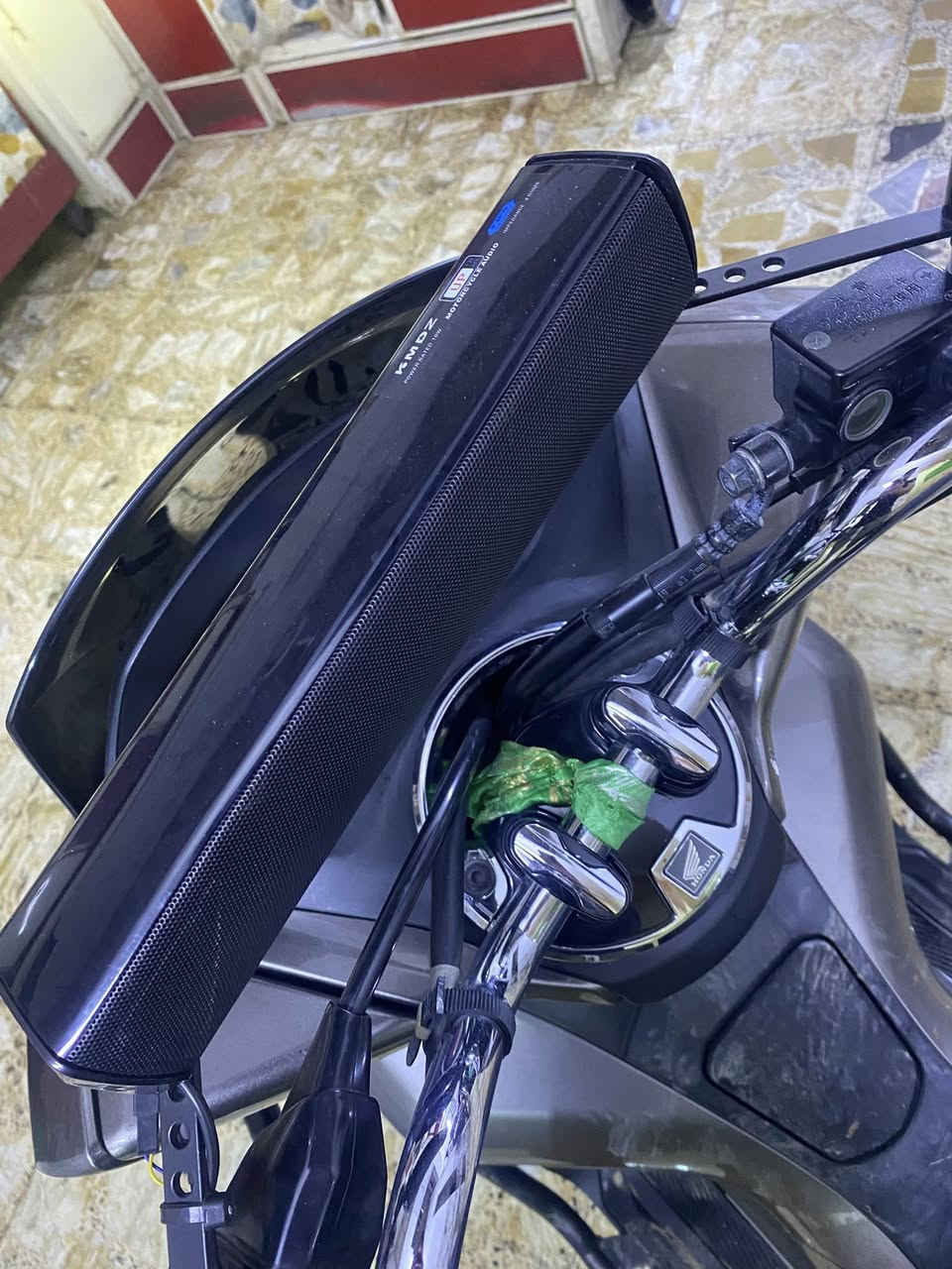 السلام عليكم ام بي ثري للبيع كامل جيب وشد ٢٠ الف قفل رقمي ***********
