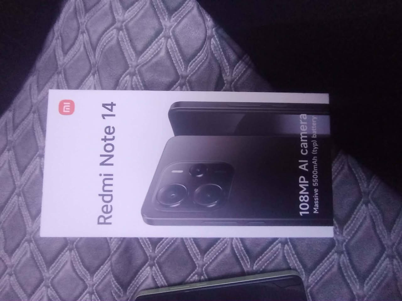 REDMI NOT14جهاز جديد بل كارتونه
ذاكره 256
بطاريه 5000
جهاز كلش زين 
يجي ويا شاحنه بقطره 33 واط حقيقي وكيبل اصلي الشحن السريع
السعرر 200 قفل تواصل ***********
