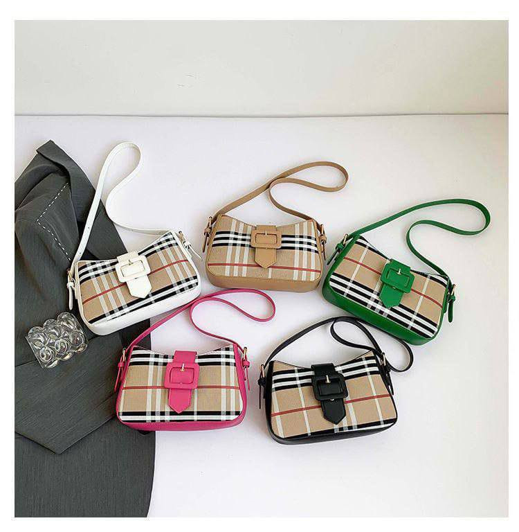 السلام عليكم حقائب نسائيه كوالتي بأسعار تنافسية ماتعبر ل25 اسعارهن كلشي شي جديد 👜
جملة+ مفرد 👜
توصيل كافة المحافظات 5 ودخل الحسينية الفين


**إذا كنت صاحب هذا الإعلان وتريد حذفه لأي سبب، رجاءا أرسل رسالة إلى الدعم الفني**