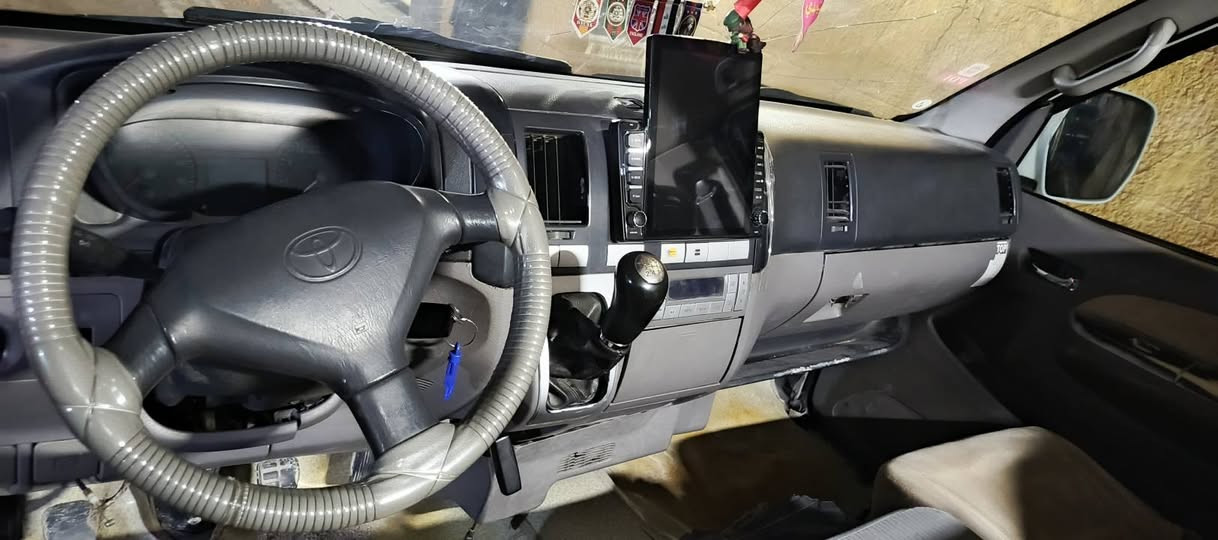 السلام عليكم كيا شيري موديل 12 مكينه 2.5 سياره كامله كل شي تخم تاير استفسار على الرقم *********** رقم انجليزي باسمي
