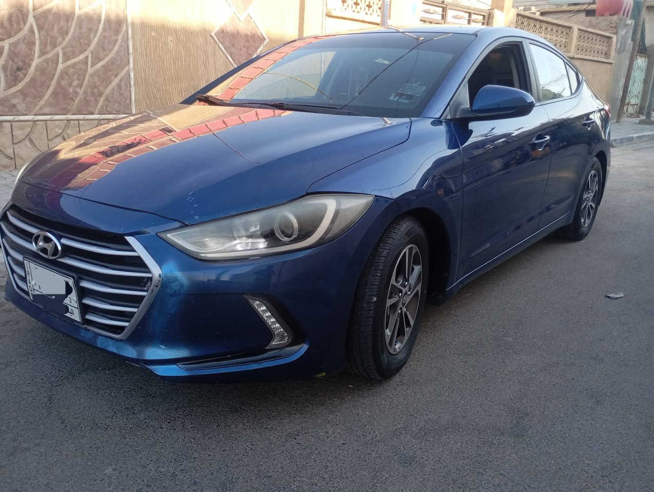 النترا موديل 17 وارد امريكا ضربتها بالبنيد بسيطه و بيها دحكه بالجاملغ الخلفي فقط مكينه 2000 دوش گير AT المرغوب السيارة كفالة گير مكينه حداده كهربايات تبريد ثلج السيارة بأسمي رقم بصرة مكانها بالبصرة استخدام شخصي ماشيه 75 الف كل نقص مابيها السعر المطلوب 113 بيها مجال قليل رقم راعيها ***********
