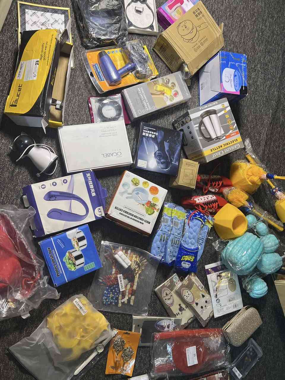 كلهم شلعه  ٥٠ الف  وبعد  كم قطعه نواعم مامصوره


**إذا كنت صاحب هذا الإعلان وتريد حذفه لأي سبب، رجاءا أرسل رسالة إلى الدعم الفني**