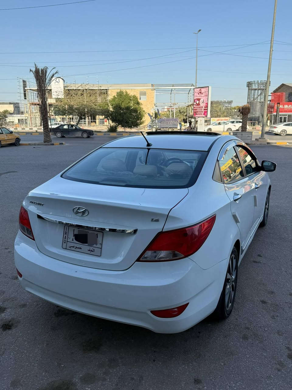 #للبيع اكسنت 2016 رقم نجف بأسمي فول مواصفات
ويل كروم 
فتحة 
تحكم ستيرن
محرك 1600
مكفولة فقط بارد 

***********
