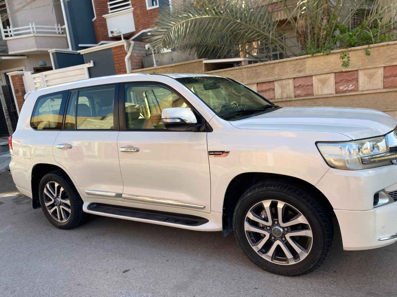 السلام عليكم
اللهم صلي وسلم على محمد وآل محمد

لاندكروز GXRللبيع
 موديل  ٢٠١٦ محرك ٨
مواصفاتها معروفه فول 
سياره جاهزة
 تخم تاير السياره نظيفه جدا
بعقوبة
لاستفسار عن السعر اتصل على هذا الرقم. ***********
