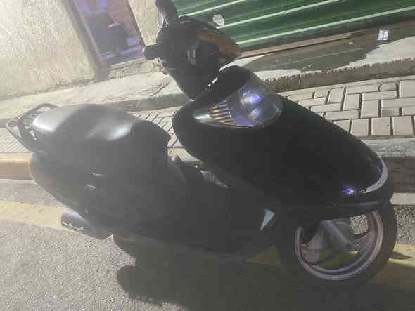 دراجه سبيسي للبيع تجفيت جديد خير من الله دراجه نضيفه وحلوه. بغداد الدوره ابوشير #السعر__٤٥٠ وبيهه مجال لطيبين 

***********
