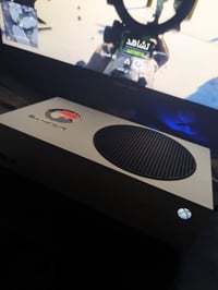 اكس بوكس سيريس اس • شاشة ١٤٤هرتز • هارد ١ تيرا