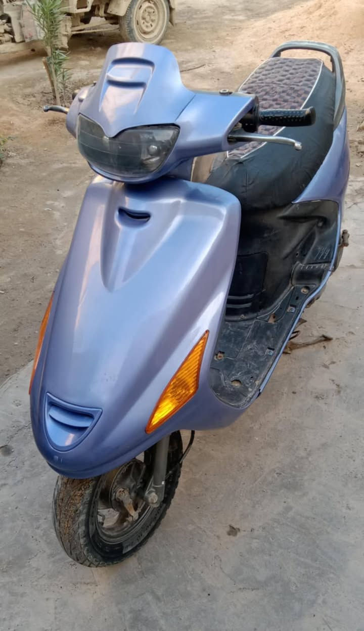 السلام عليكم دراجه فراشه للبيع سلف هندر كهربائيات كله شغاله السعر  450 وبيها مجال (  *********** )
