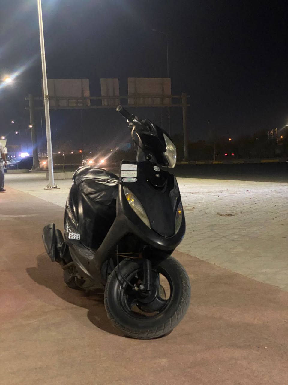 السلام عليكم ماكس عدلة مبدل بوشه وبستم وشرط شغل على البلاد  كفالة عامة دراجة على حيلة مختمة كهرباياتة كلة شغالة سلف شغال هندر شغال السعر 600وبيه مجال عنواني شط العرب الجزيرة الفيروزية رقم ***********
