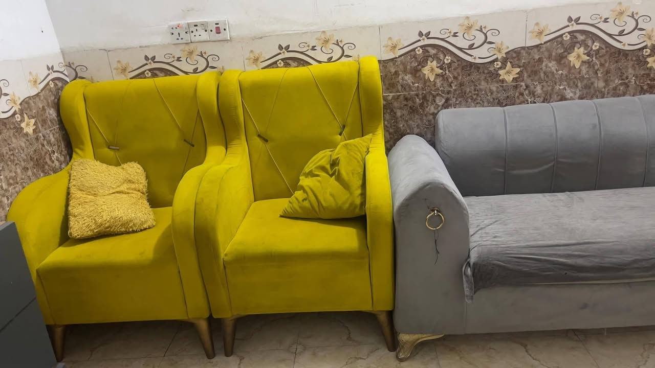 اسلام عليكم عندي نص تخم 2 كراسي و حدة ام اربعه بيع مستعجل اريدهه ب 65


**إذا كنت صاحب هذا الإعلان وتريد حذفه لأي سبب، رجاءا أرسل رسالة إلى الدعم الفني**