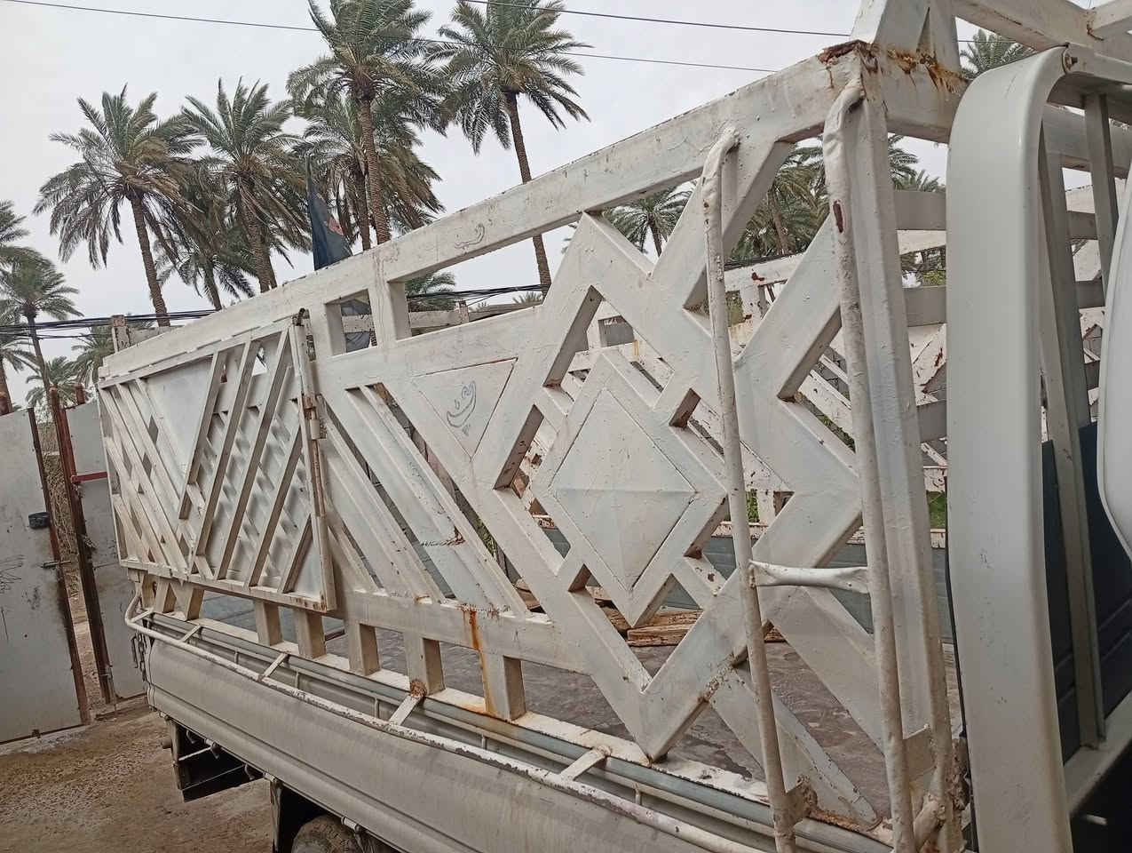 اسلام عليكم شباب هذا محجر كيه فحل للبيع كامل كبل الشغل نضافه كدام عينك ارتفاع 95 السعر 350 وبي مجال قليل مكانه بابل حله ***********
