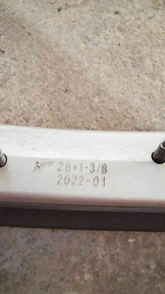 سلام عليكم بايسكل للبيع بطه لون رصاصي نزله حاويه بعده جديد ما مستعمل هواي حجم 26  السعر خاص نقص بس بريك لي كدام. رقم ***********
