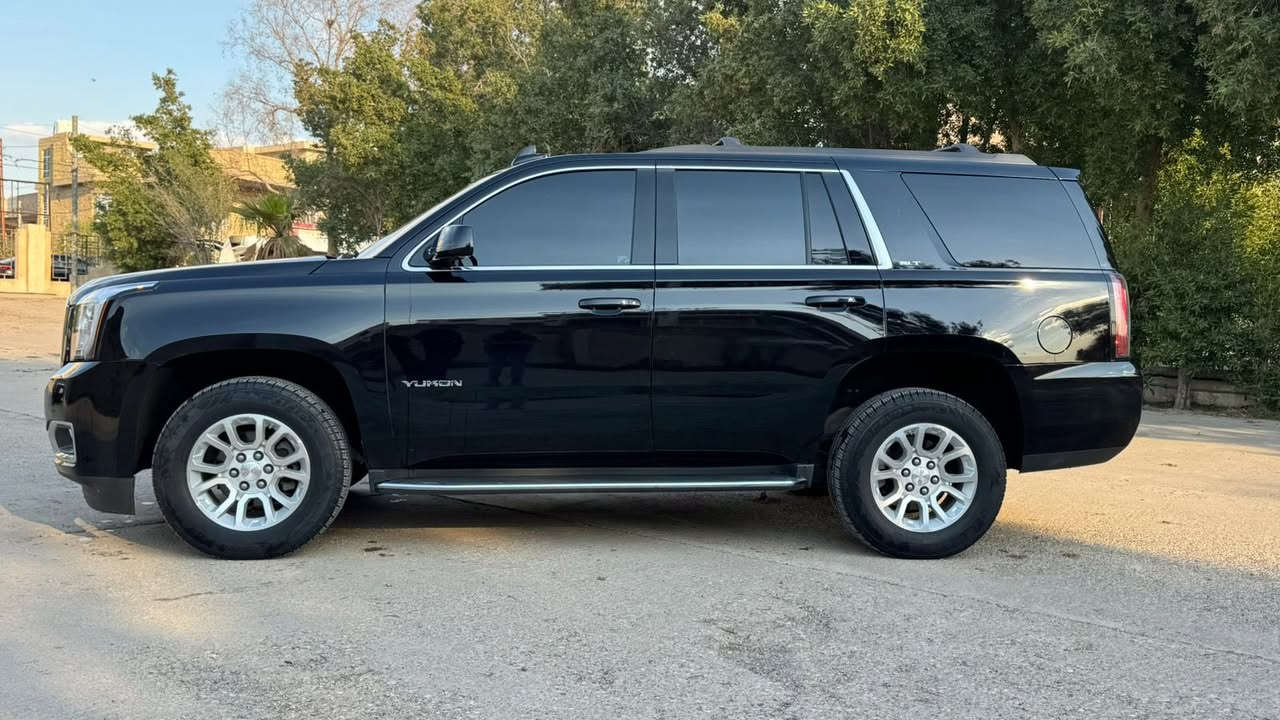 جمسي يوكن 2018 رقم  رقم واسط بتره 
محرك 5300
الفئه SLt 
سياره كسر فلين كاصه من امريكا كلين تايتل 
يعني كفاله من كلشي 
اجه بيه فقط جاملغ خلفي ايمن كلير فقط
لباقي كفاله عامه 
عداد المسافه 160 الف ميل 
السياره فول مواصفات ما عدا الفتحه 
vin:1GKS1BKC8JR185120
مكان السياره واسط الكوت وبأسمي 
السعر
330 وبي مجال للطيبين
***********
