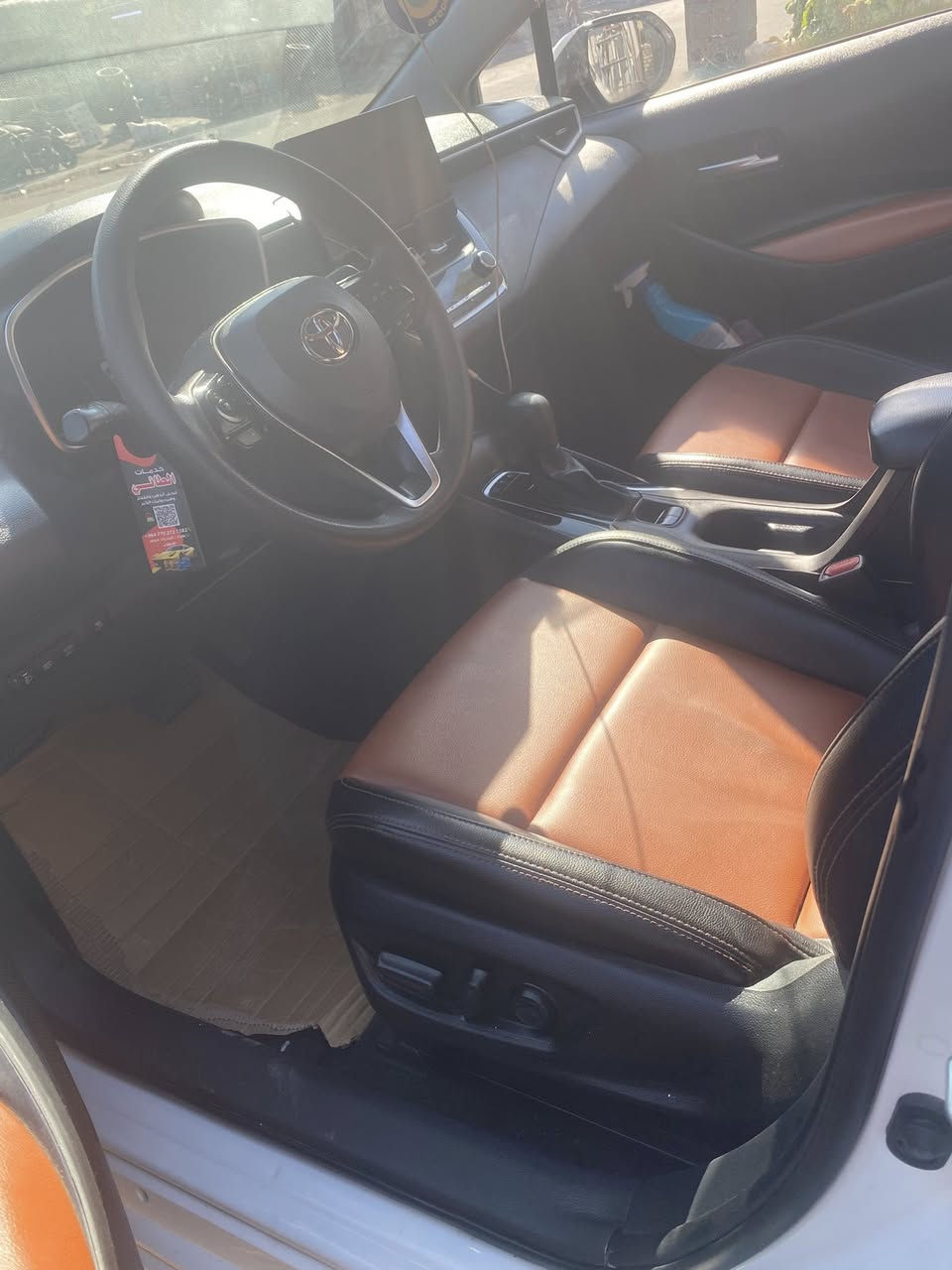 سلام عليكم كورلا للبيع موديل 24 مكفولة من ضربة وصبغ سيارة فول  عنوان بلديات شراي يتصل ***********
