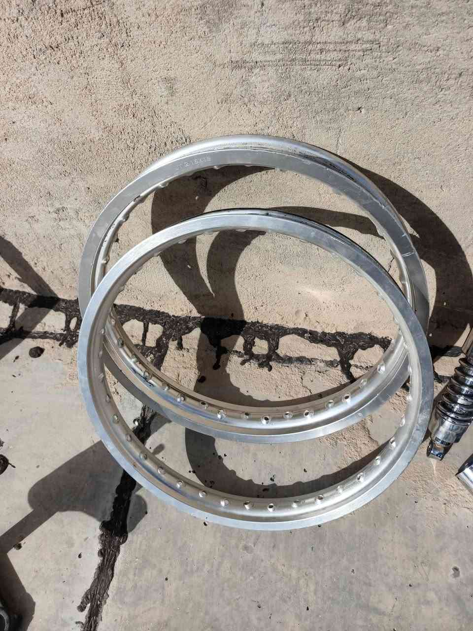 السلام عليكم غراض MZ للبيع العنوان ديالى بلدروز 
***********
