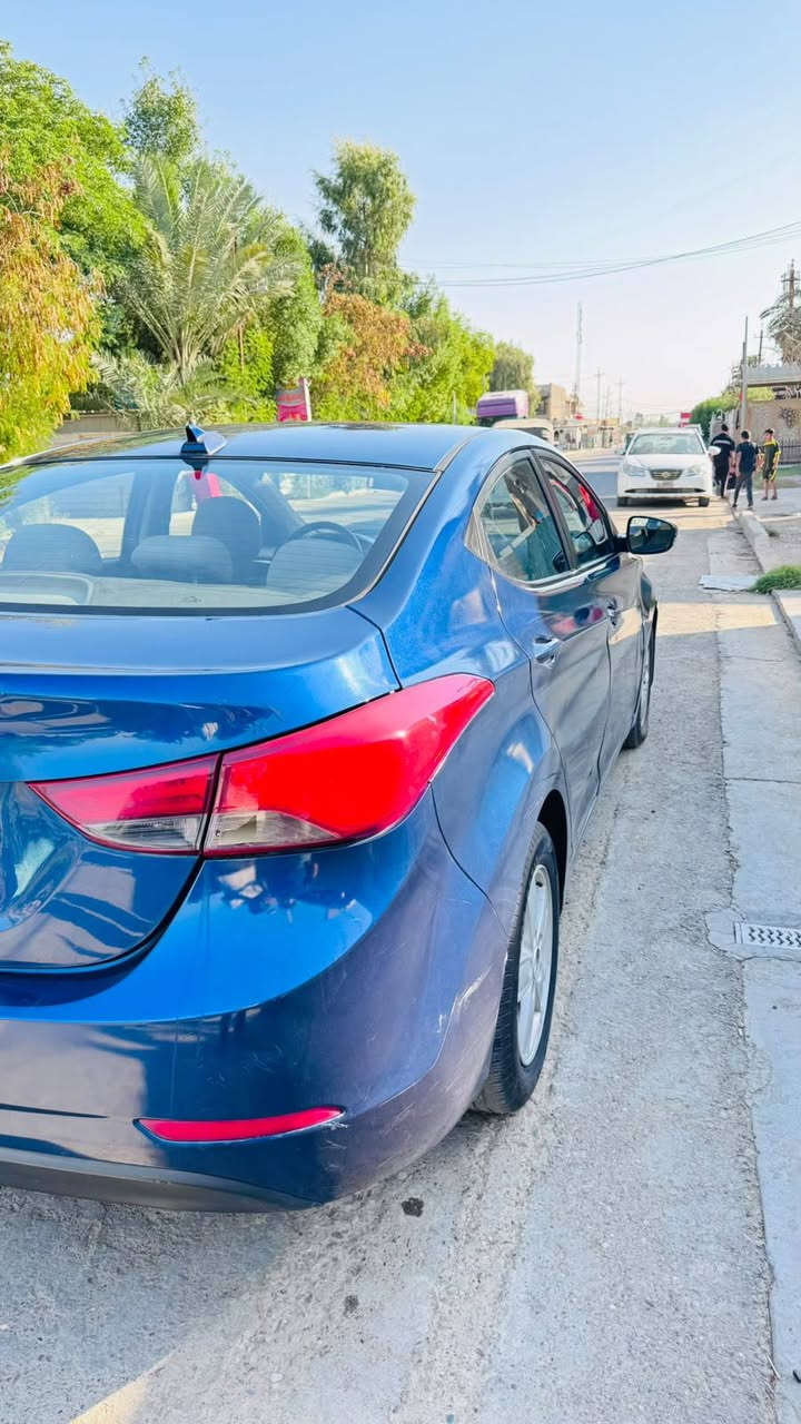 النترا موديل ١٦ أمريكي
متعوب عليها مكينه كير تبريد مكفول 

السياره كلها ليبل واحد بدون تبديل 

حادثها نفسه رجعت عمرته واكو قطع ضربتهن كلير لان جارده موضحهن بالفيديو بدون معجون فقط كلير ومكفوله هم من الحادث والمعجون  بدون دواخل 

مكينتها ١٨٠٠ دوش 

 بسمي 

سعرها ١٠٣ وبي مجال بسيط 

***********واتساب فقط

*********** اتصال واتساب
