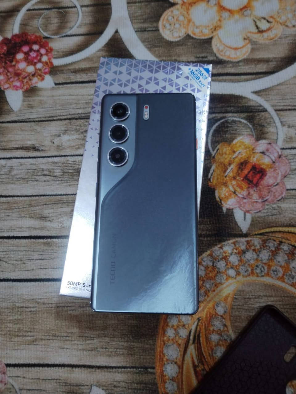 السلام عليكم جهاز تكنو كامون 40بروه فايف جي السعر ٣٠٠ وبيه مجال اومراوس وتطي فرق مكاني ناصريه مركز


**إذا كنت صاحب هذا الإعلان وتريد حذفه لأي سبب، رجاءا أرسل رسالة إلى الدعم الفني**