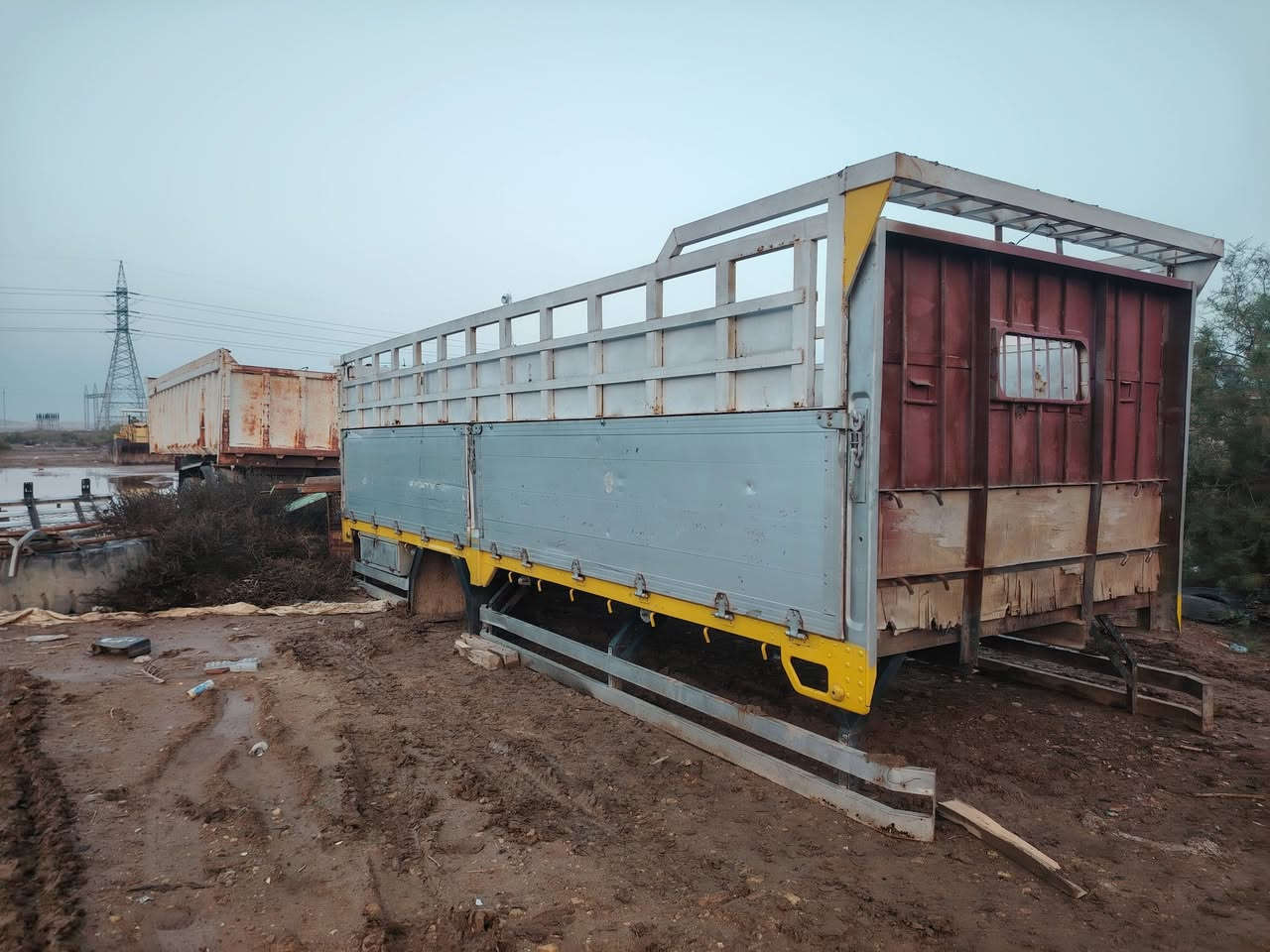 سلام عليكم بدي هينو سنة و ربع البيع مكان كوت لشهداه ***********
