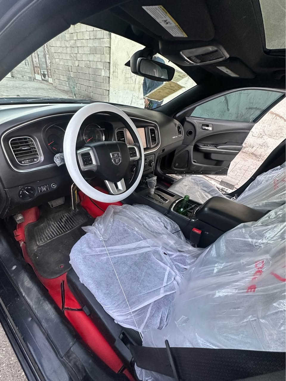 جارجر 2014 ادوات  فول مواصفات 1/1 تنته مفوله سياره نضيفه تجي وتشوف  حداديه كير مكينه بل كارتون سعر 59 قفل مكاني بصره *********** البصرة, العراق
