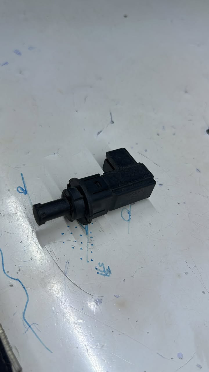 علي رشيد 
البصره صناعيه حمدان
متواجد من 8ص الى 3 م

‭+964 771 876 4777‬
