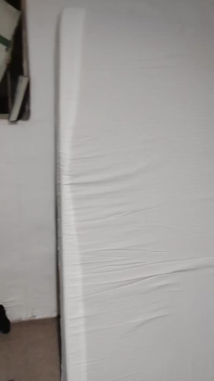 سلام عليكم
مندر نفرين ثقيل شرط ما ينزل
قياسة العرض 90 والطول 160 والارتفاع 22
انطيك بي ضمان ما ينزل شرط
السعر 110 وبيه مجال
البصرة الجنينة ***********
