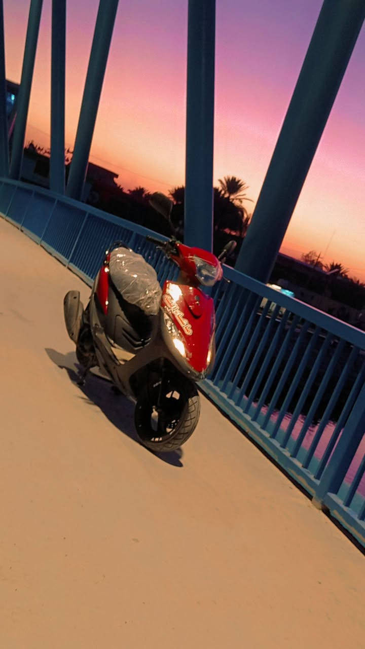 السلام عليكم ماكس للبيع ياباني دراجه نضيفه مكينه 49 بلادي شلعه معدل فول كهربائيات كلها شغاله برغي  ما مفتوح بيها وين ما يعجبك افحص السعر 850 وبيها مجال المكان بابل ورديه داخل اي استفسار اتصل على الرقم ***********
