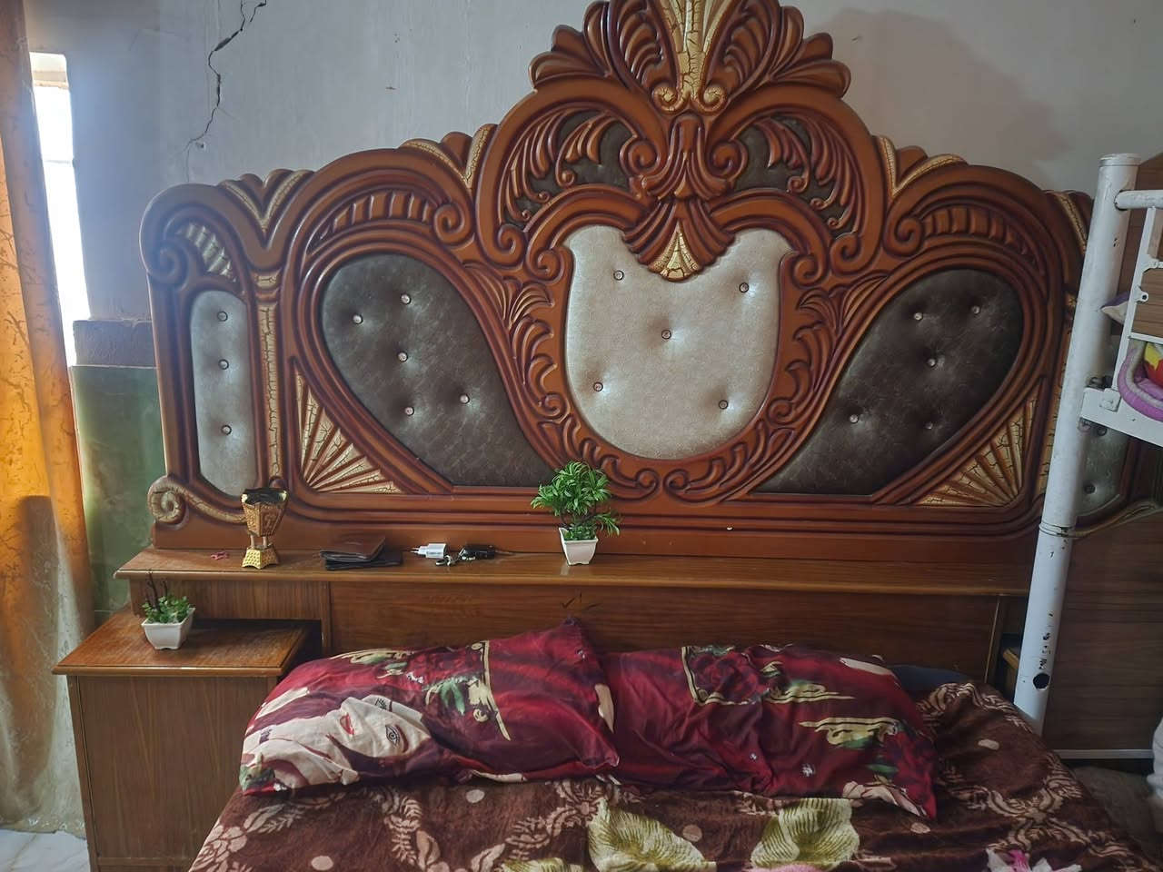 قرفه كامله نضيفه سعر 450
*********** كوت حي جوادين
