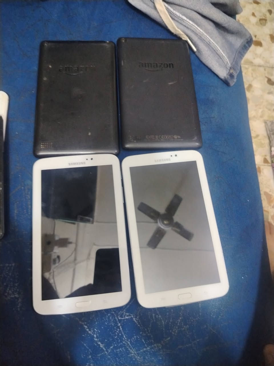 للبيع التلفونات فقط شااشه اي خلل يرجع تاخذه من البيت ول ايباد 2 الامزون ذني بس شاشه ولايباد 2 الأبيض سامسونك بعدهه بجيس  شخط مابيهن بس ماعرف شنو خللهن السعر 60 كلهن شلع مكان بغداد مدينة الصدر  ***********

