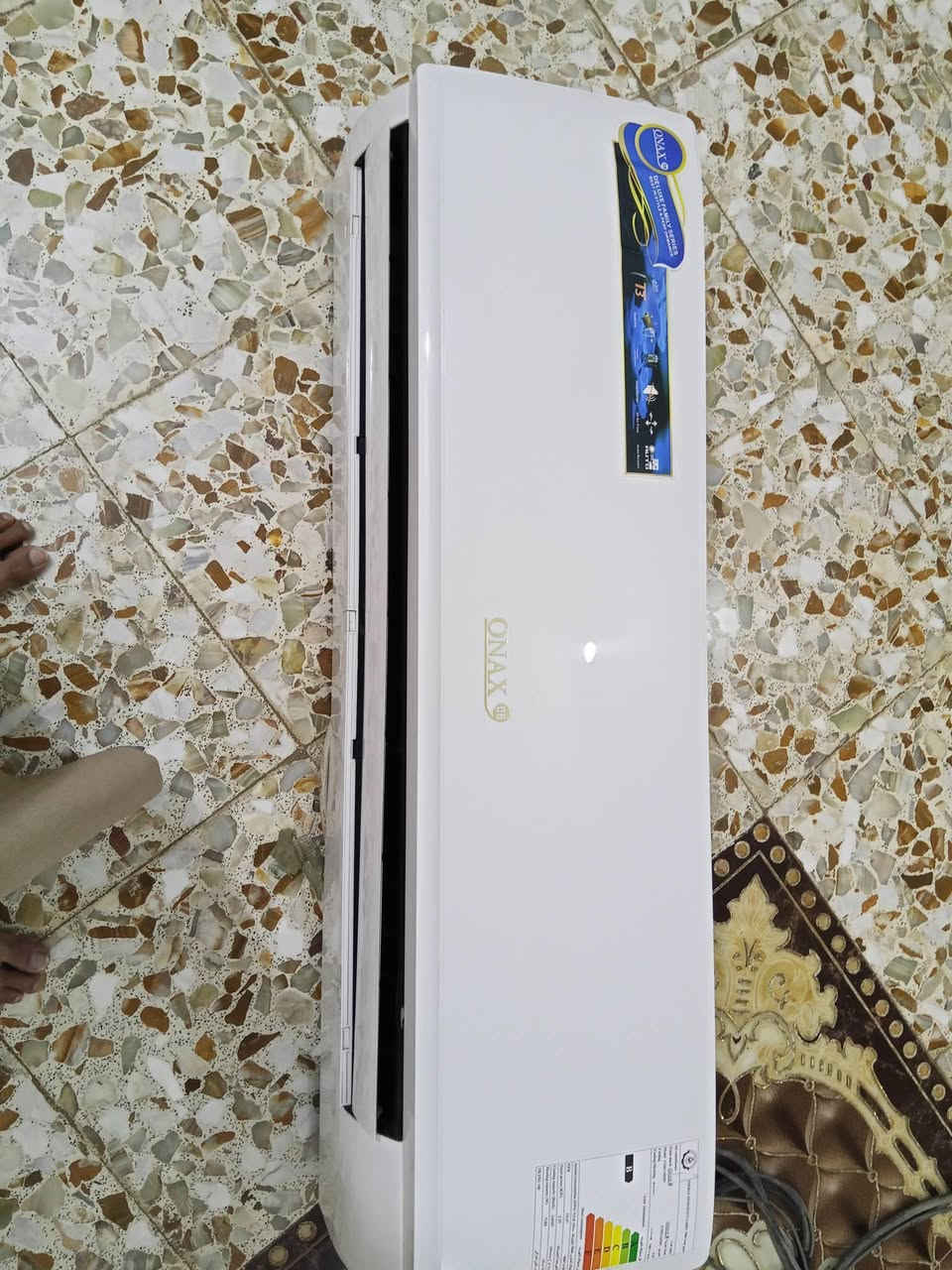 السلام عليكم سبلت اونكس جديد كلش للبيع بروده ثلج غاز شركه بلادي العنوان الديوانية اتصل على الرقم ***********.  أو على الواتساب
