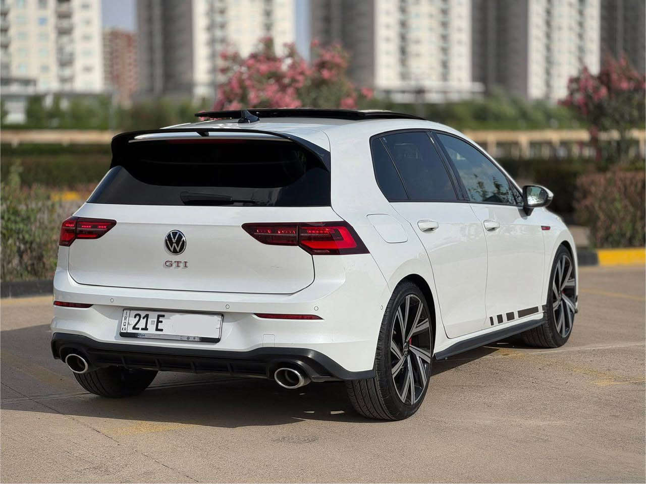 Golf GTi 2022
Clup sport
فول مواسەفات 
مواسەفاتی کڵەپ سپۆرتە
مواسەفاتی گۆڵف R
پانۆراما
کوشن جلد و خەزن و هیتەر
دەبۆ و فلنجە گەورە R
شاشە گەورە
حاسە ٣٦٠
کامیرە
سەماعەو ئیمپیفایەر بیلاد
دەبڵ عەدەسە 
کلین تایتڵ
بی دەعم و بی بۆیاخ 
٧٦مایل ڕۆشتوە
٢٤٣$ مەجالیکی کەم
*********** السليمانية, العراق
