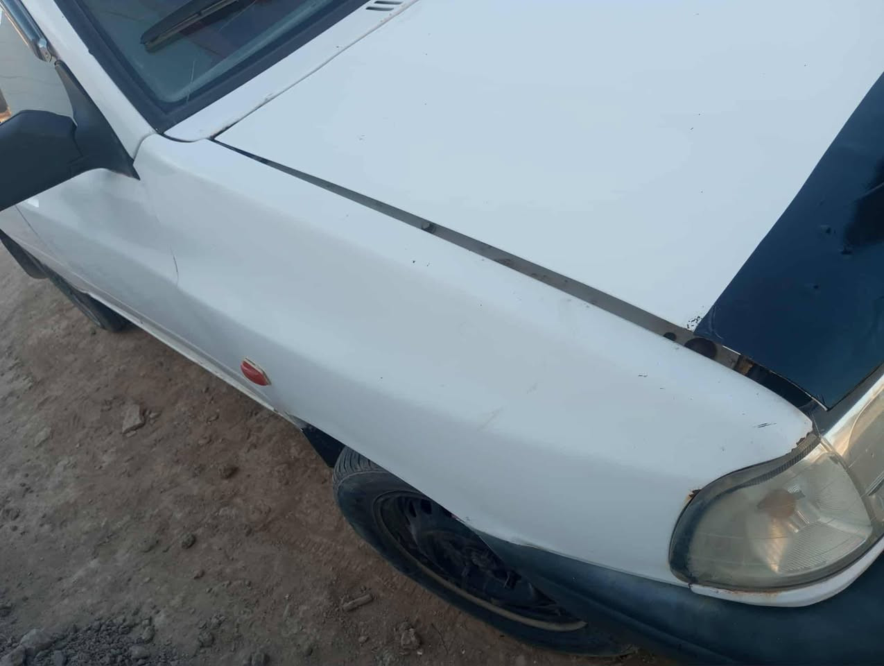 السلام  عليكم
سايبه البيع 2014  رقم ذي قار انكليزي راعيهه يمي شرط تداور ثاني يوم كير محرك مكفول صدر جديد تخم تاير كهربائيات كلهه شغاله  مكاني الديوانية قضاء سومر السعر 27 وبيه مجال ***********
