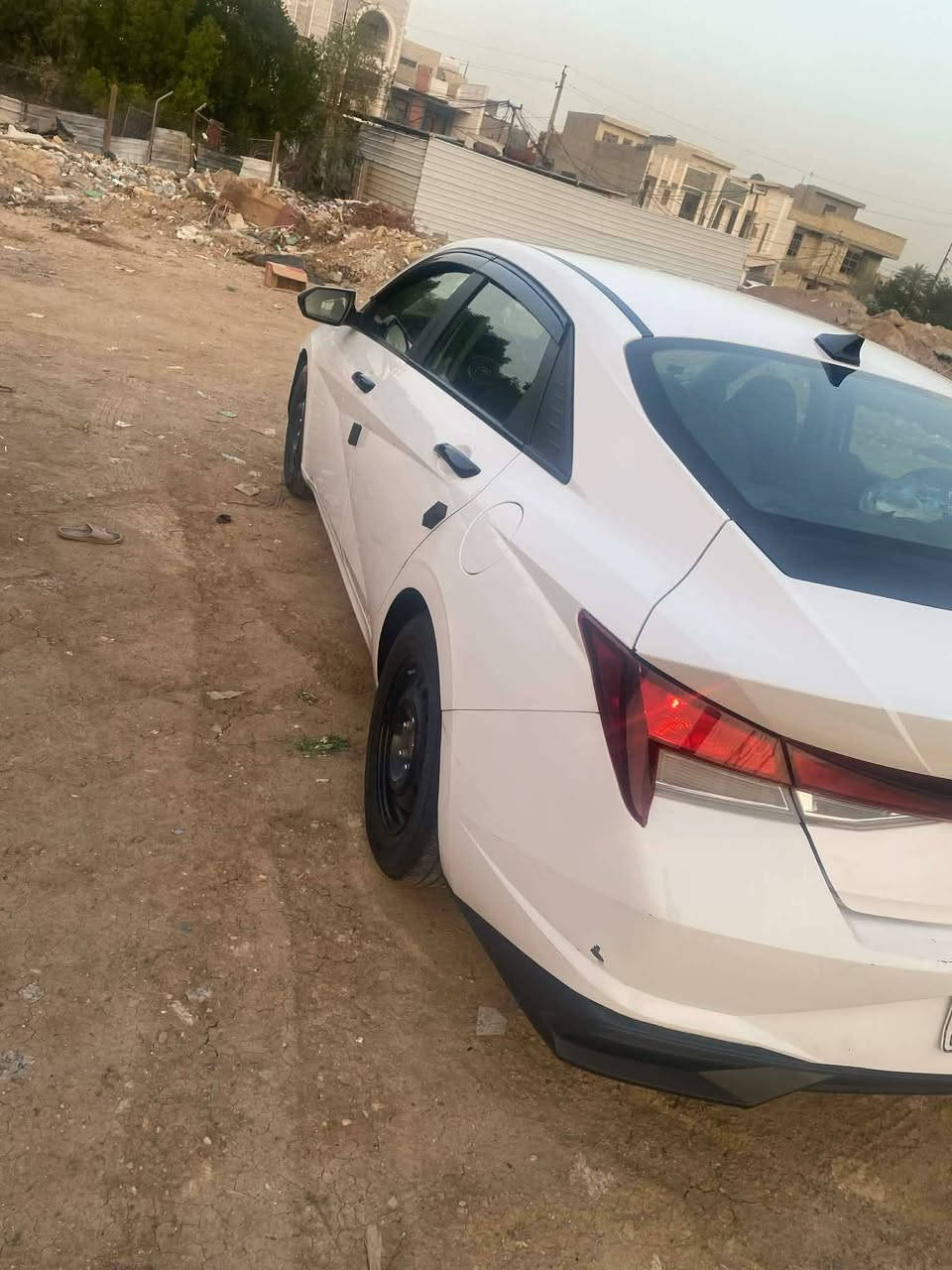 النترا 22 وارد امريكي 
ماشي 78 كيلو 
مكينة 2000 دوش 
كير مكينة مكفول 
تبريد شرط 
رادر مثبت سرعة 
تبديل جنطة وتصليح جامخ خلفي بامريكيا
133 وبيها مجال 
***********
تكريت
