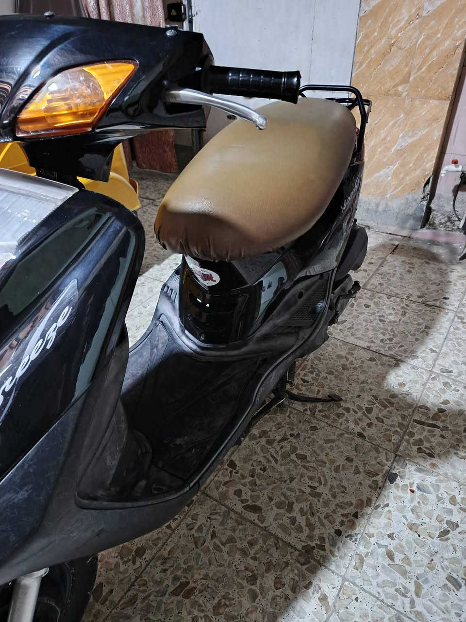 سلام عليكم اخوتي دراجه بريز نضافه اخت رنبه جديده مكينه مكفوله وهذا رقم لولد ***********
