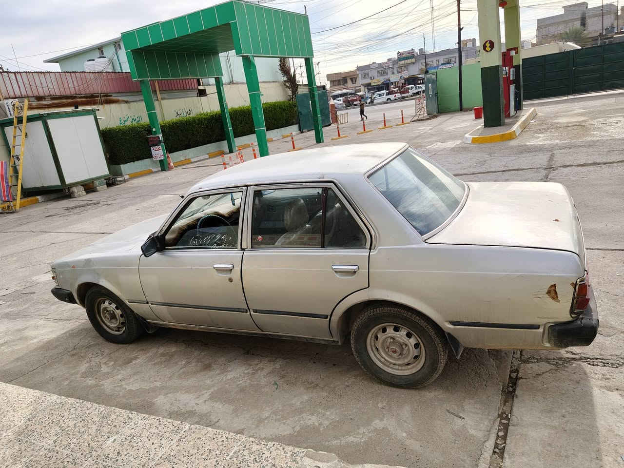 السلام عليكم ورحمة الله وبركاته
سيارة تويوتا كرونا موديل 1981. هيكلها جيد محرك 4 سلندر كير 5 نمر شرط التحويل بدون وكالة
الاتصال ***********
موصل الايسر
