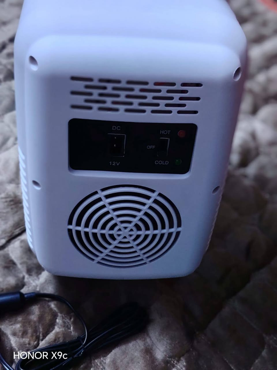 ثلاجه سياره صغيره تشتغل على جداحه للبيع سعر 25مع توصيل


**إذا كنت صاحب هذا الإعلان وتريد حذفه لأي سبب، رجاءا أرسل رسالة إلى الدعم الفني**