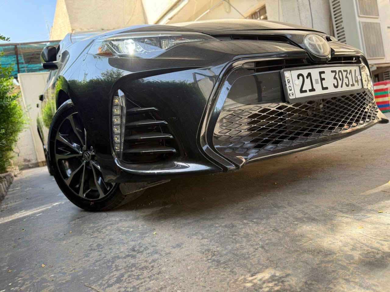 السلام عليكم 
للبيع 
كورلا موديل 2019 مواصفات XSE فوووول
ماشيه 55 الف حقيقي بعدها زيرو 
رقم سليمانيه دولي باسم البايع شرط التحويل والوكاله 
بصمه وفتحه 
كشن كهرباء رادار اصلي وحجر اصلي مال الشركه 
تحديد خروج عن المسار 
توقف ذاتي 
مثبت سرعه
شفتات ستيرن 
تحكمات ستيرن 
ويل حجم 17 المرغوب 
بيها بس قبق الصندوق مبدل نفس اللون قطعه وحده والباقي شرط بلادي كلها قطره صبغ مابيها 
السياره على ايد معلمه من المدرسه للبيت 
صور السونار والضرر مرفق بالمنشور 
السعر 158 وبيها مجال بسيط 
للاستفسار الاتصال على الرقم التالي 
***********
