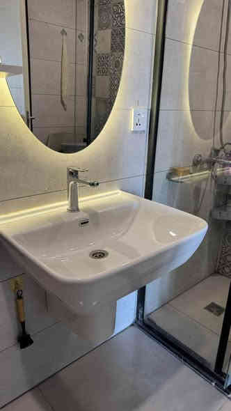 زۆر جوانە تەنها بەستراوە بەکار نەهاتوە تورکی ئەسلی  تەنها بە پارەی 
خەڵاتەکە  
لەسلیمانیم *********** السليمانية
