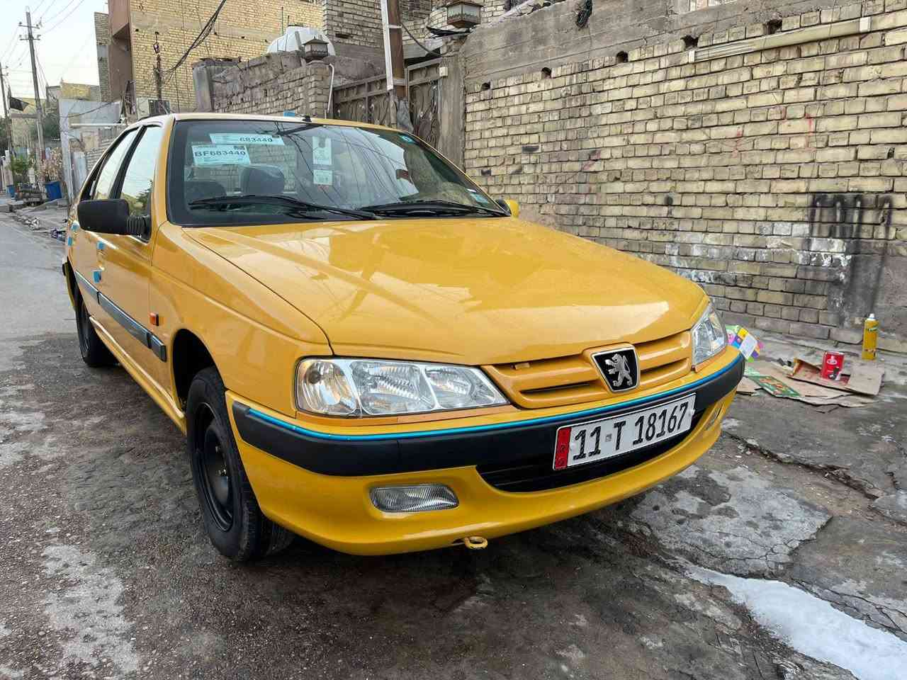 سلام عليكم البيع بيجو مديل 10
بسمي رقم نكليزي مصفره هيه وغرمات 
مكفوله كفاله ماشيه 97 سياره جديده 
كير ومكينه مكفولات تبريد شغال كهربايات كله شغاله 
صدر عله شركه جديد سياره كله عل بلادي عله ايد واحده 
مكان سياره بغداد مدينه صدر الورفلي سعر 45
تصال ***********
