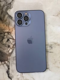 آيفون 12 • للبيع • سعر خاص