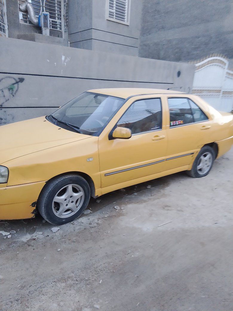 سلام عليكم ورحمة الله وبركاته 
شيري كوين رقم بغداد إنكليزي . للبيع موديل 11 كير او محرك بلاد سيارة مكفولة . تبريد جديد . كشرها احله من الي بصورة سيارة جاهزة ومصفرة هيأءة وغرامات السعر 31 وبيها مجال
العنوان بغداد الدورة المهدية الثانية للاستفسار *********** مجيد أبو وسام
