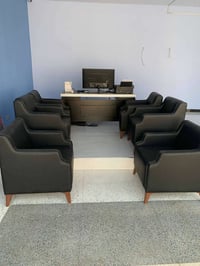 محل جاهز للأيجار يصلح ( حلاقه . مكتب عقار . اسواق )  مجهز بديكورات حدي...