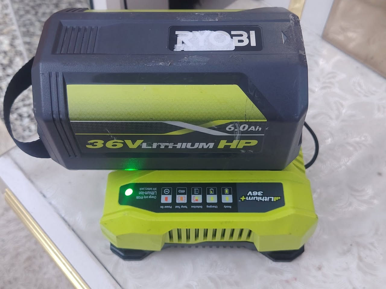 سلام عليكم شاحنه وبطارية كامله لبيع شركه ريوبي الامريكييه جدد بارحه وصلني السعر ١٠٠


**إذا كنت صاحب هذا الإعلان وتريد حذفه لأي سبب، رجاءا أرسل رسالة إلى الدعم الفني**