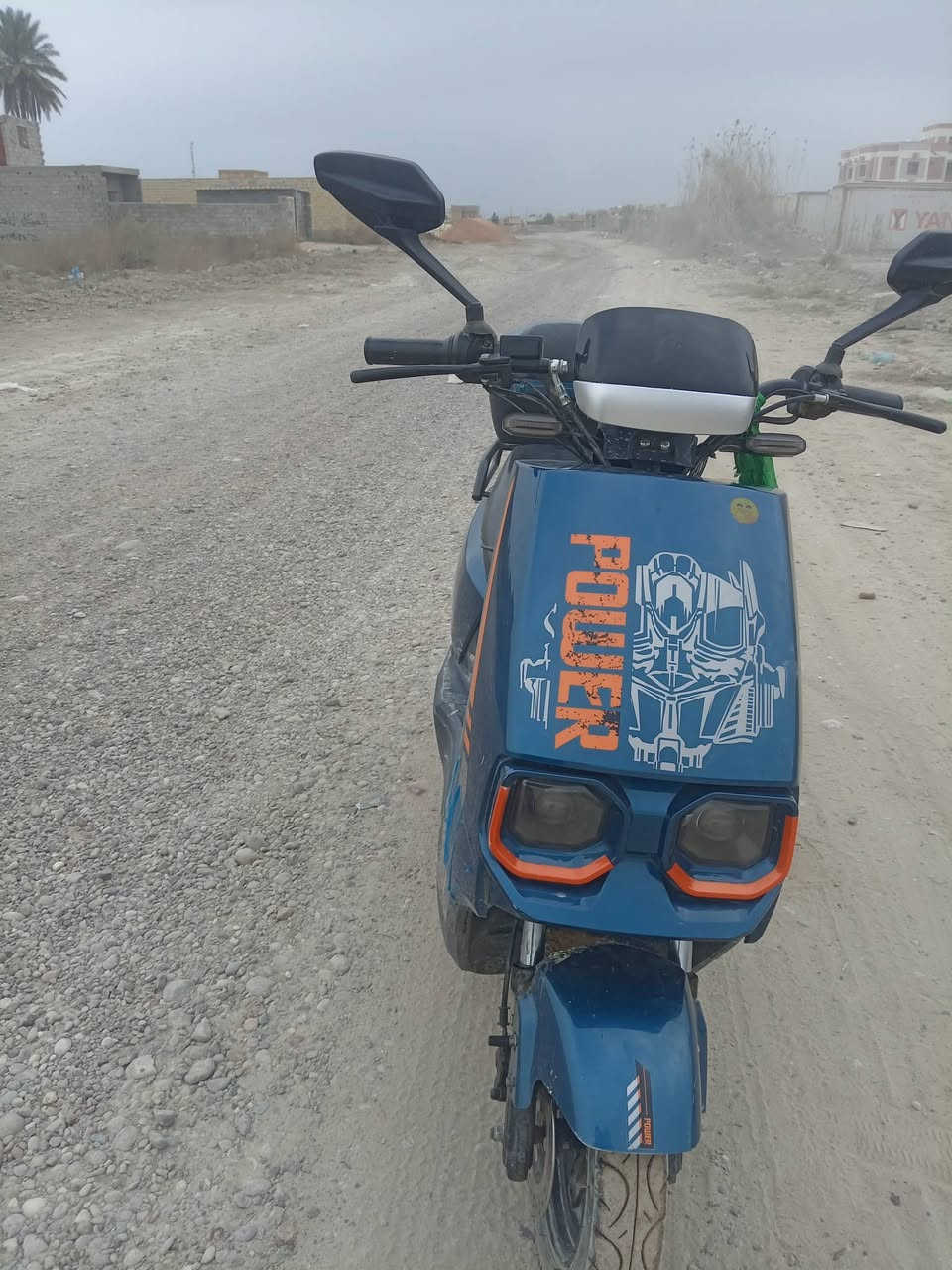 للبيع: دراجة نظيفة وعالشرط 🏍️✨شغالة ونظيفة (لوز)، ما تشتكي من شي.
4 بطاريات خير من الله.
​النقص فقط (ملق الطين) وبسيطة تتعوض.
​السعر: (650) قفل أو مجال بسيط.
​المكان: (سبع البور السوداني).
​الخاص مفتوح للشراي.
***********
