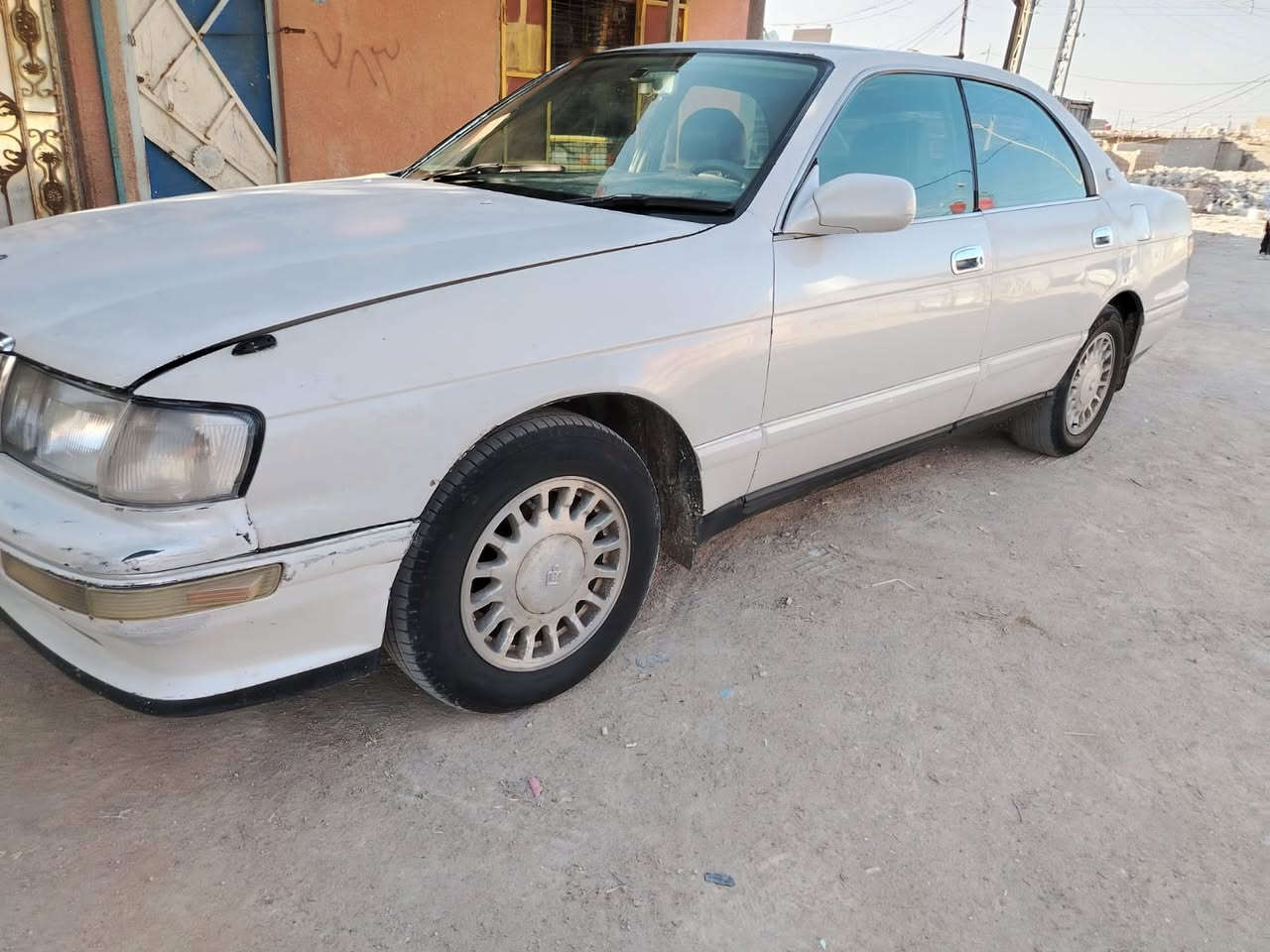 السلام عليكم،  بطة فصل مديل 94 مكينه 2500
سياره مكفوله من الصبغ والضربة القوية 
بيها شيء بسيط فقط بالقماره مثل ما موضح بالصوره، كير مكينه كهربائيات ما بيهم نقص
السياره بأسمي السنوية لل29 
السعر 58، مكاني بصرة حي الشرطة 
للأستفسار واتساب ***********
