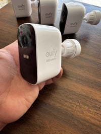 كامره انكر eufy عدد 4 سعر الكامره 20 الف للتواصل السريع 07703690118☎️