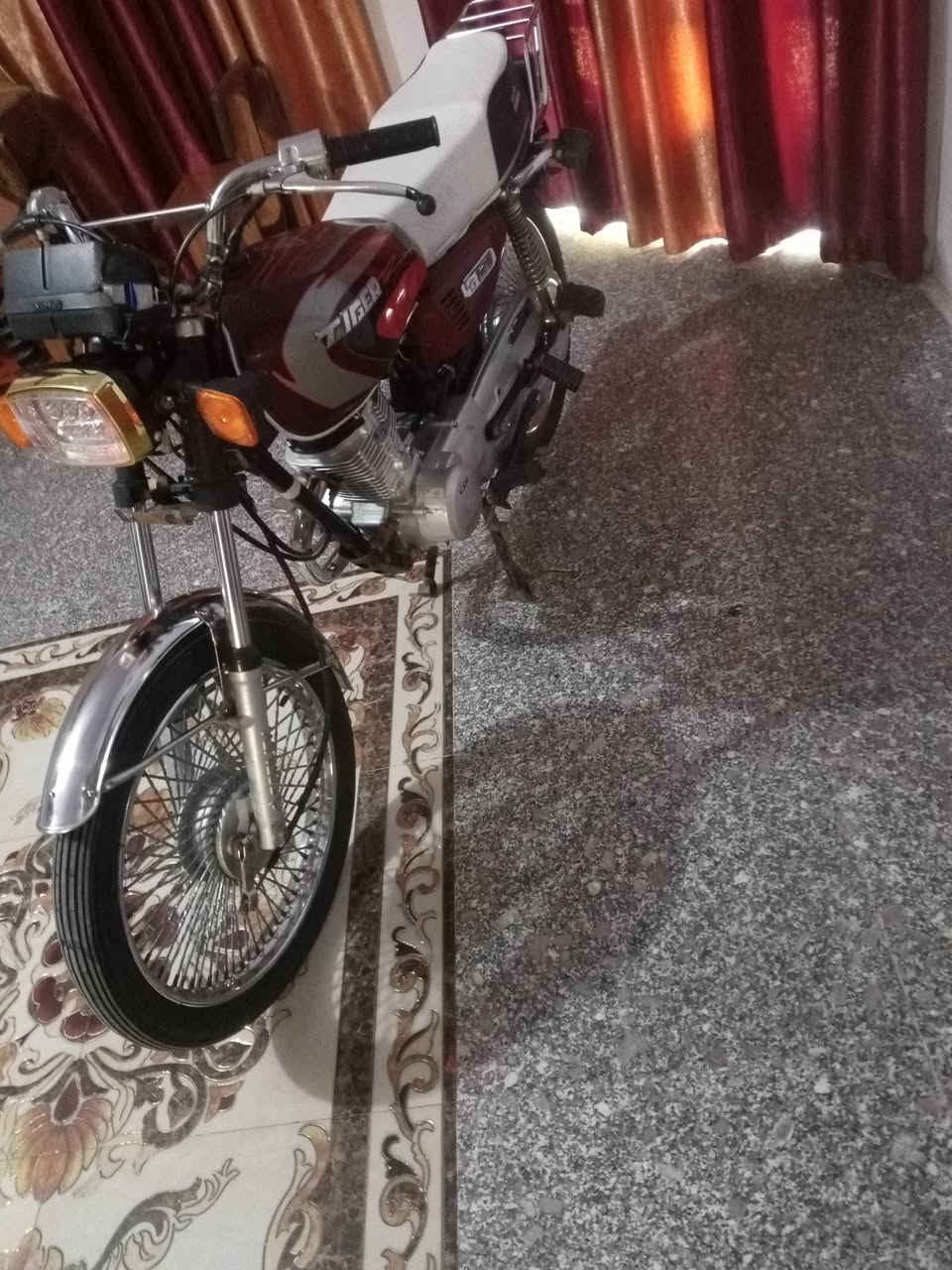 دراجه،نضيفه،عشرين،اوراق،شوفت،عينك،بيع،مستعجل،مكان،دراجه،نخيله،الغربيه،عله،سنجار،وطب،***********ممتواجت،عل فيس،سعر،خاص
