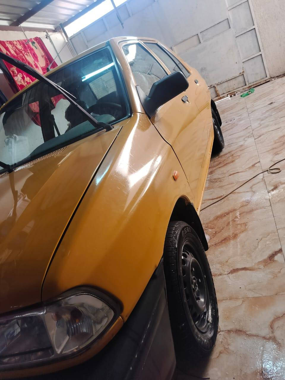 السلام عليكم اخوان سايبه مديل 22 سياره ارقام انكليزي سنويه ل27 مصفره هيئه وقرامات سياره مبدل باب وجاملق جهت السايق كير حلو مكينه بيها خيط تبخير تبريد شغال بس بيه ليك  تخم تاير جديد حدايده جديده بس السدر رادله درايم شفت وميزانيه ومنك لشارع سياره حلوه السعر 50 وبيها مجال للشراي يدخل خاص *********** البصرة, العراق
