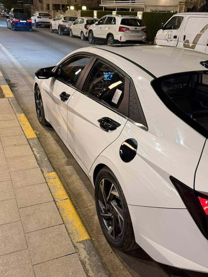 النترا 2025
تجميع صيني
كامل مواصفات سلايد فتحة سقف بصمة            
ماشية 33 الف كيلو متر 
رقم اربيل
تحويل مباشر 
شعار باركود 
المواصفات :
مود درايف ( ايكو ٫ كومفرت ٫ سمارت ٫ سبورت )
كير طيارة 8 نمر 
بصمة تشغيل بصمة ابواب
شاشة اصلية 
عداد سرعة ديجتل 
مقاعد جلد اسود 
6 ايرباك (الدشبول الدركة التكم المقاعد)
لايت led نهاري
فتحة سقف سلايد روڤ_+ استيرين رياضي 
ويل رياضي حجم 17
تبريد قطعتين
مري كهرباء+ اشاير بالمري
كروس سرعة وفول تحكم ستيرن
حساسات خلفية +كاميرا 
سايد بريك كهربائي
( حادث السيارة براكيت خلفي جهة اليمين اسفل الصندوگ فقط بدون اي طخه لقبغ الصندوگ تجي ع الفحص ) 
السعر 153$ / 
رقم واتساب وعالخط  / ***********
