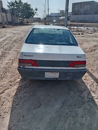 للبيع سيارتين بيجو روى وحده موديل 2010 رقم بابل وحده رقم كربلاء سيارات...