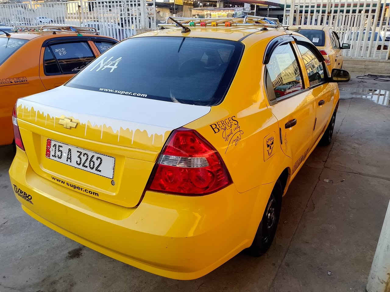 افيو ٢٠٠٩ رقم انبار انكليزي باسمي سنويه جديده شرط الوكاله والتحويل بل موصل السياره كوري مكينه وكير شرط طخم ودبلات وستيرن جديد كهربئيات كله شغاله مصبوغه جماليه هيئه وغرامه صفر السياره جاهزه ومال رزق السعر ٥٣ وبيها مجال بيع نقدا فقط خاص ماجاوب فقط اتصال عنوان موصل الايسر ***********  ***********
